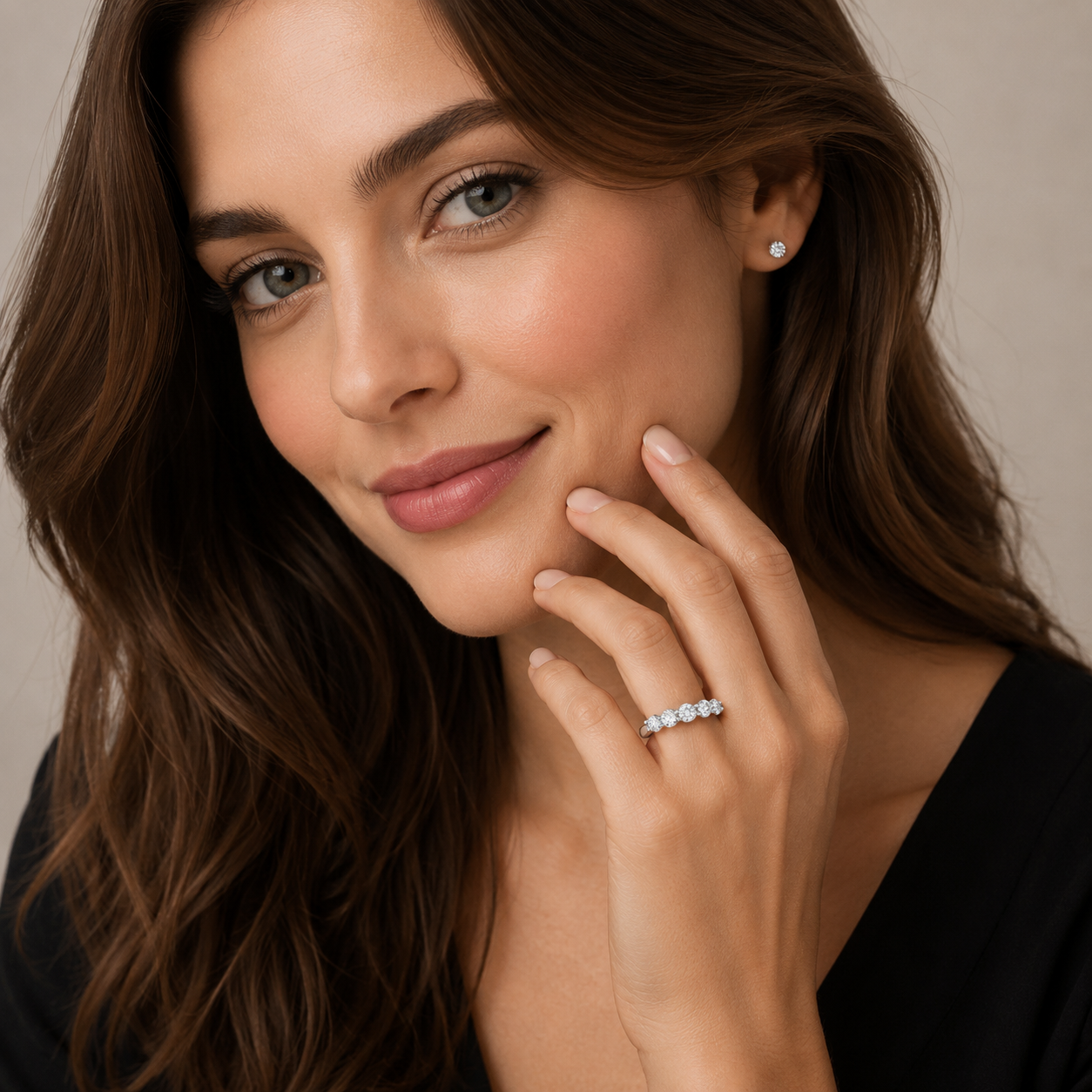 Round Diamond Engagement Ring, Shared Claw 5 Stone | M5R01