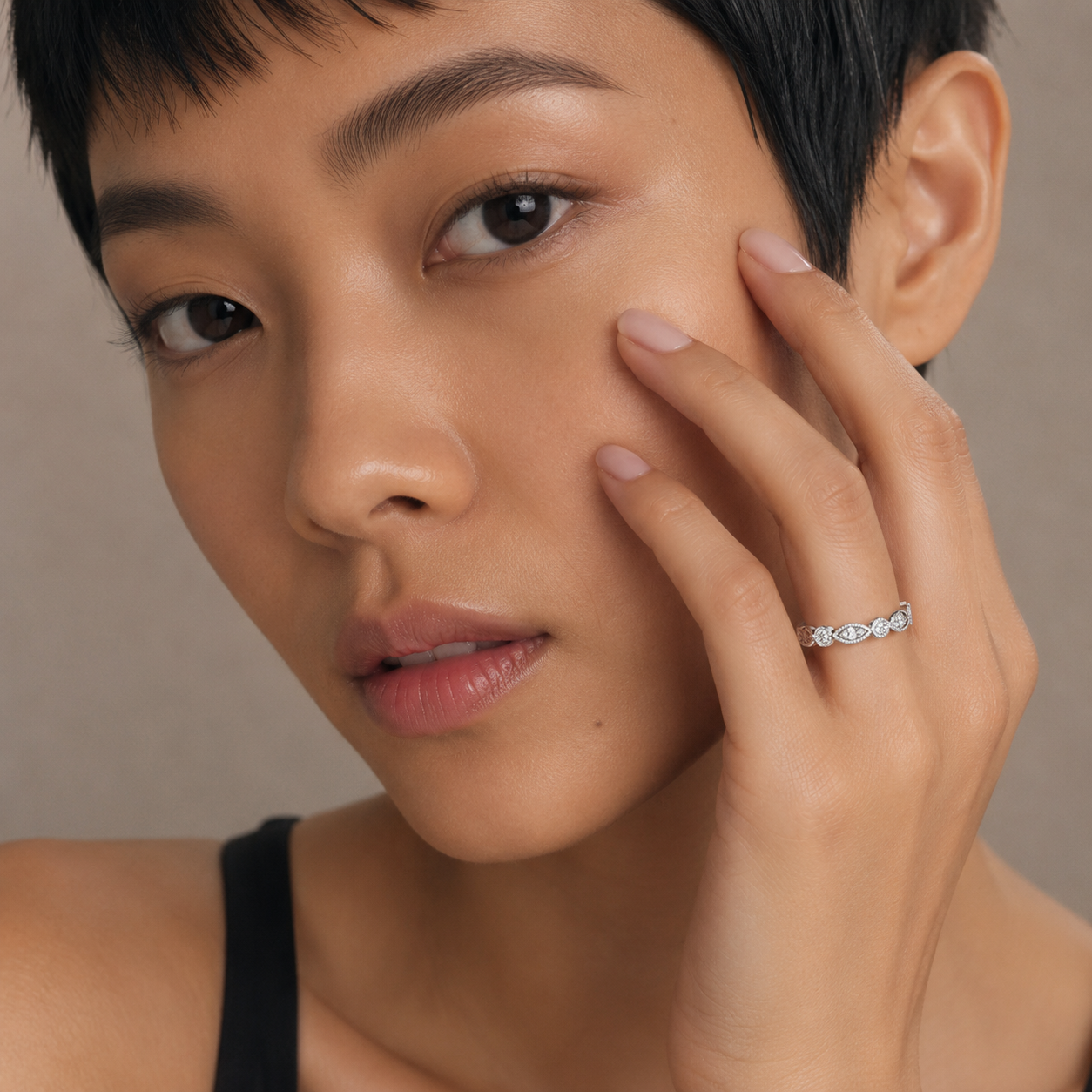 Round Diamond Ring, Millgrain Fancy Half Eternity | ET1239